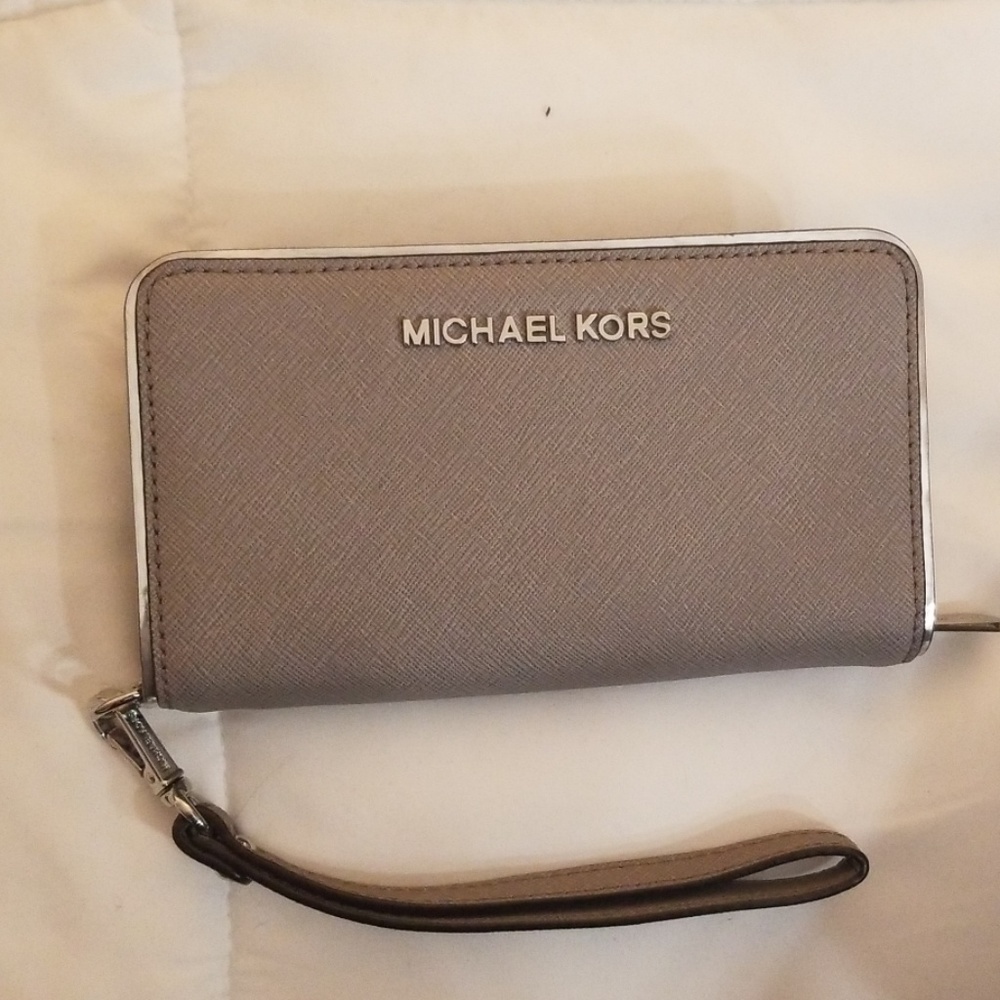 Michael Kors clutch